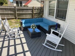 Terrace/patio - Walk to the Beach, Great Yard, Outdoor Shower, Beach Gear & Entire Home (West Yarmouth)