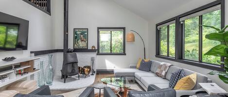 TV connectée, cheminée