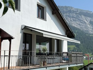 Exterior - 3.5 room apartment "Casa Pluschein" with a dream view in a prime location in Flims (Flims Waldhaus)