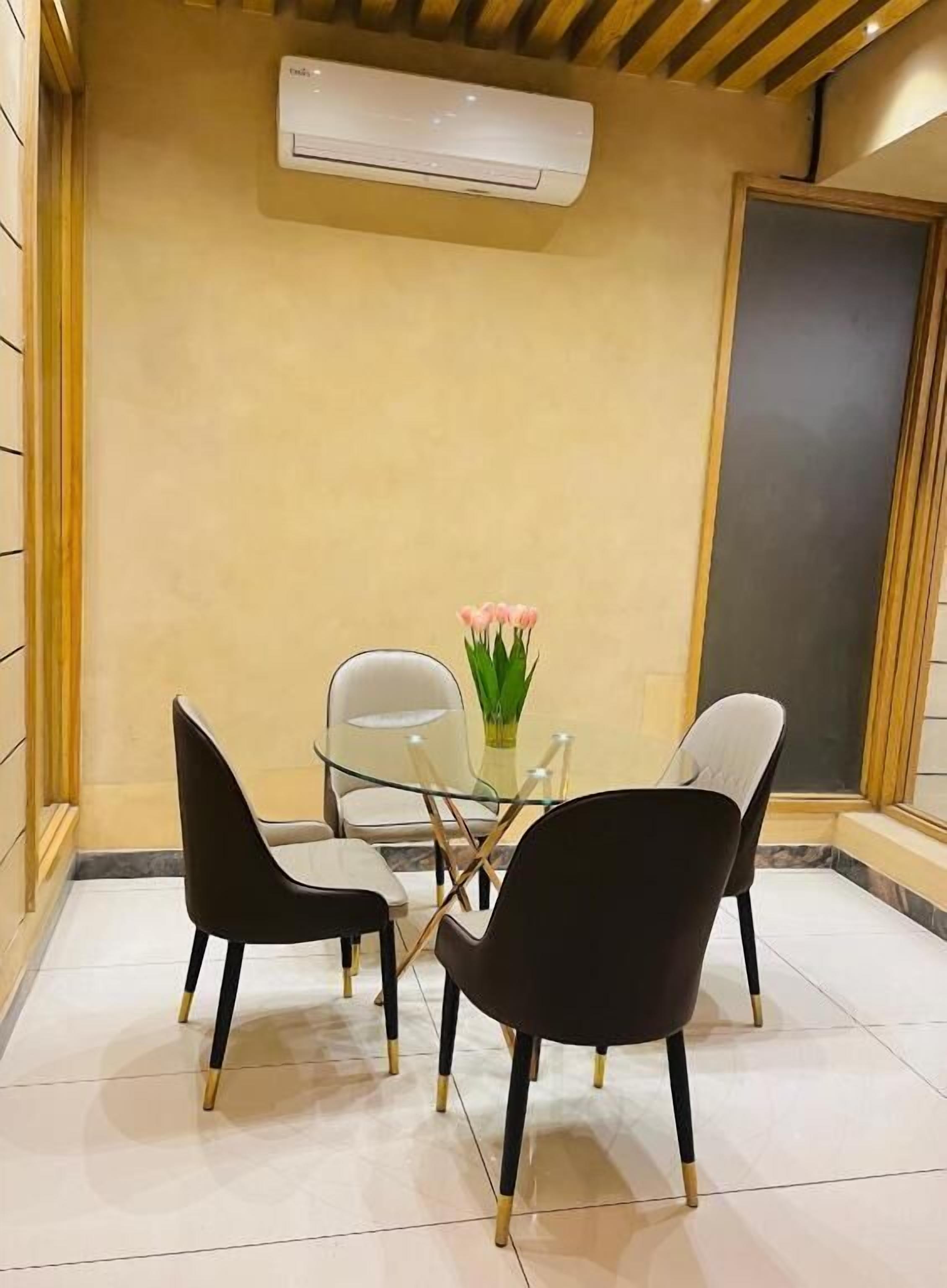 豪華雙人房, 城市景觀 | 起居區