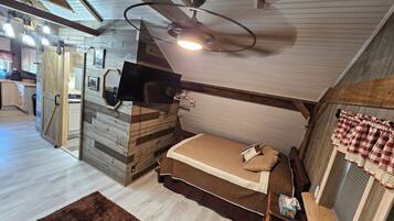 1 bedroom, bed sheets