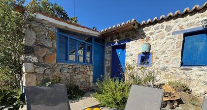 Happynest Leni, griechischer Flair, kleines Landhaus, privater Pool, Strandnähe