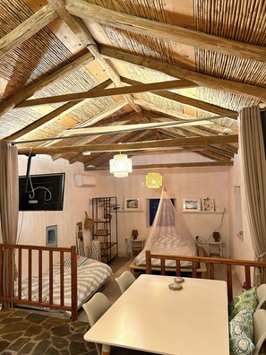 1 chambre, fer et planche à repasser, Wi-Fi gratuit, draps fournis