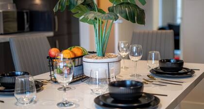 Warm, quiet and lovely 3 bedroom home away from home near the city centre