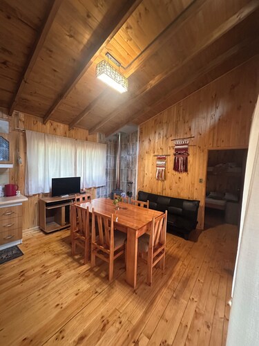 Ideal cabin for relaxation and connection with nature (pet friendly).