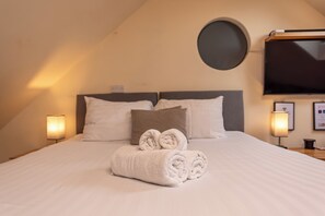 Free WiFi, bed sheets - Silverwood Beautiful Loft in Telford - Pass the Keys (Telford)