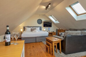 Interior - Silverwood Beautiful Loft in Telford - Pass the Keys (Telford)