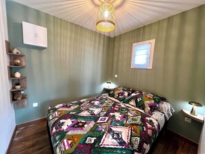 Room - La maisonnette de la Planchette • 5 min from Lac d'Aiguebelette - Peace & quiet (Dullin)