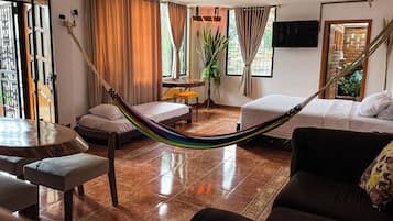 1 bedroom, desk, free WiFi