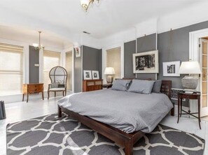 5 chambres, fer et planche à repasser, Wi-Fi, draps fournis