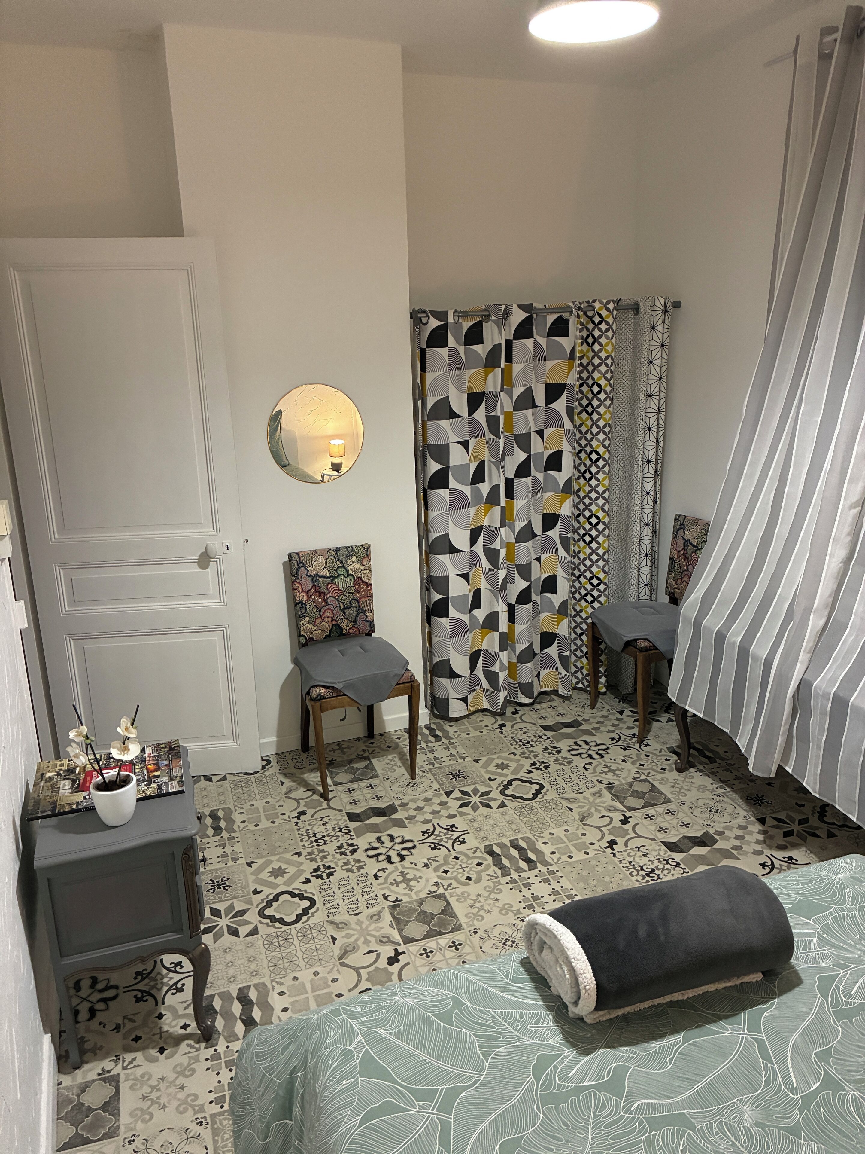 2 slaapkamers, een strijkplank/strijkijzer, wifi, beddengoed