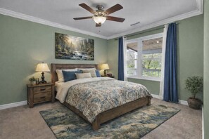 2 bedrooms, iron/ironing board, WiFi