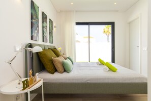 4 Schlafzimmer, Bügeleisen/Bügelbrett, kostenloses WLAN, Bettwäsche