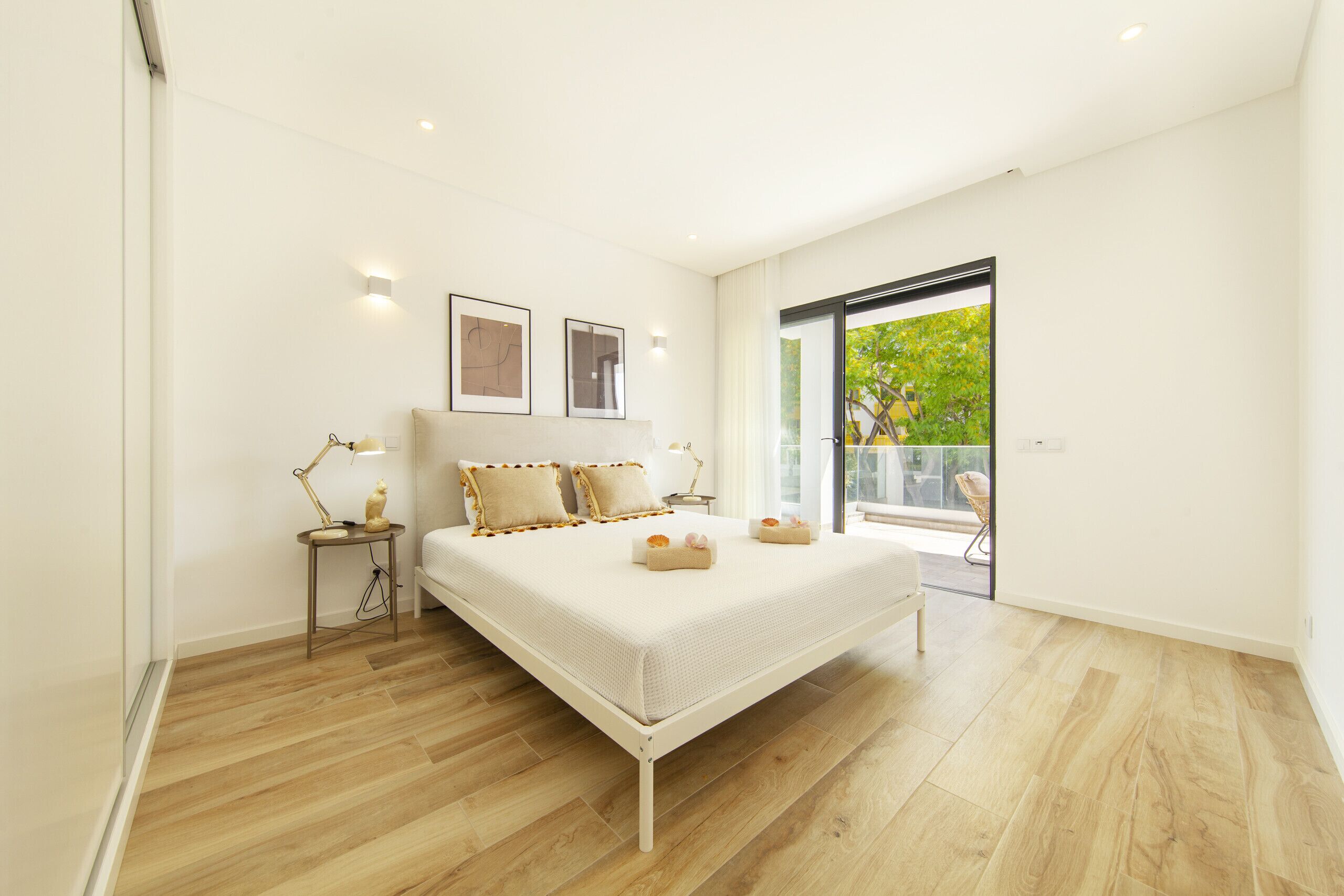 4 Schlafzimmer, Bügeleisen/Bügelbrett, kostenloses WLAN, Bettwäsche