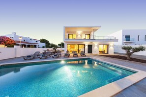 A heated pool - Villa with heatable pool near the Marina (Quarteira)