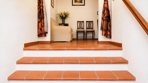 CASA FIVIZZANO A vacation home in Tuscan style. Pet friendly