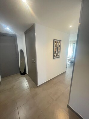 Interior - 3-room apartment for 6 people in Porticcio, 300m from beaches. Fully equipped. (PORTICCIO)