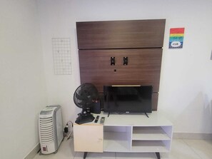 Interior - Entire apartment, cozy and well located. (São Vicente)