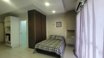 Wi-Fi de cortesia, roupa de cama