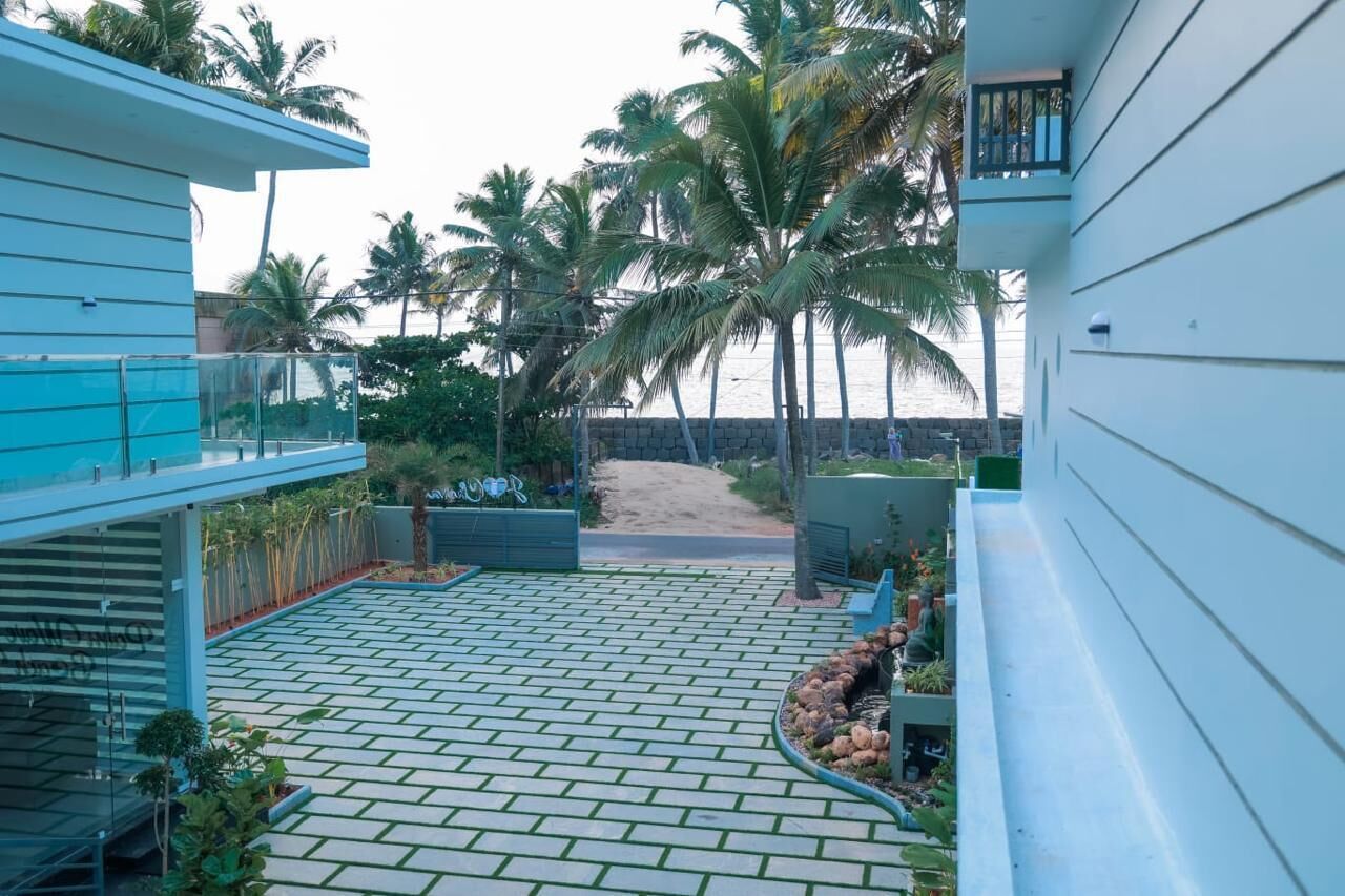 Pintu masuk properti