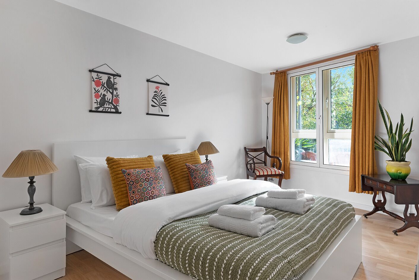 Desk, iron/ironing board, free WiFi, bed sheets