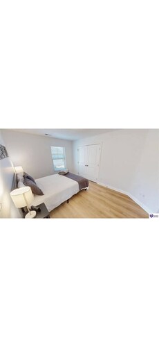 Modern 3 bedroom house with AC in charming Elizabethtown with free Ev charging