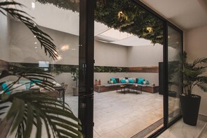 Interior - Luxury Apartment Moments from the Promenade (Sliema)