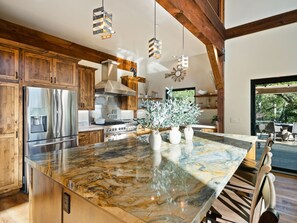 Private kitchen - Magical Sunset and Vineyard Views (Santa Rosa)