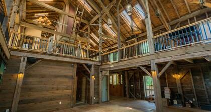 Moonrise Meadows: A Historic Mohawk Valley Retreat