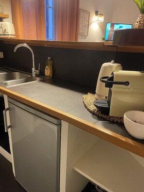 Mikrobølgeovn, ovn og kokeplater