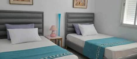 2 bedrooms, iron/ironing board, free WiFi, bed sheets