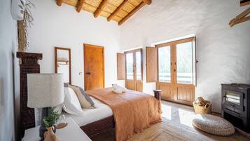 Desk, iron/ironing board, travel cot, free WiFi