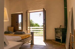 15 chambres, bureau, fer et planche à repasser, Wi-Fi gratuit