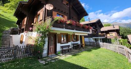 Chalet Romantica: Private Garden and Relaxation at 1,200m