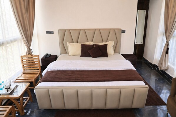 Superior Room | In-room safe, desk, laptop workspace, blackout drapes - Hotel Amadeus (Tehri)