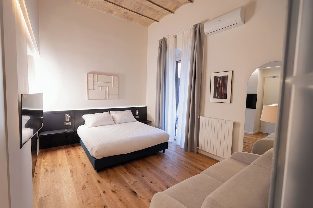 럭셔리룸, 발코니 | 객실 내 금고, 다리미/다리미판, 무료 WiFi