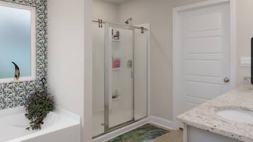 Bidet, HandtĂŒcher, Seife, Shampoo