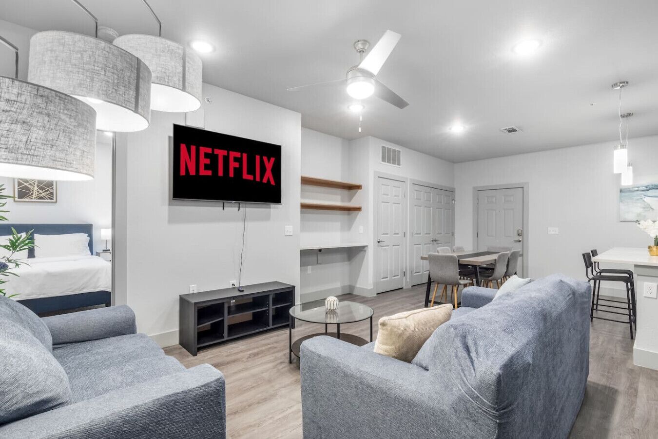 Televisie en een kantoor