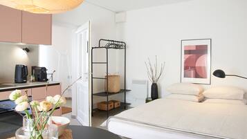 1 bedroom, travel crib, free WiFi, bed sheets