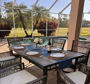 Outdoor dining - 2/3 Bedroom Home with Heated Pool & Golf in Gated Country Club Community (Naples)