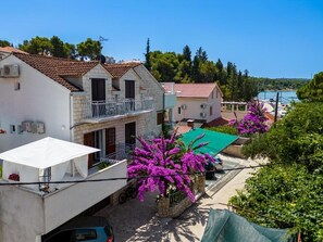 Exterior - Rooms Ana (Milna)