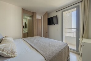 3 bedrooms, iron/ironing board, WiFi, bed sheets - Very close to the beach and the historic center (Cartagena de Indias)