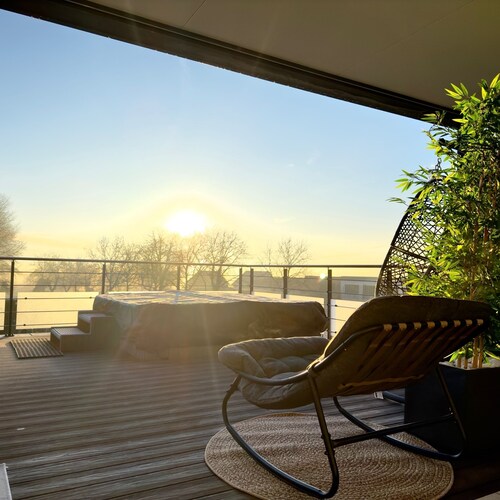 Rooftop jacuzzi 4 personnes « Le Repère »