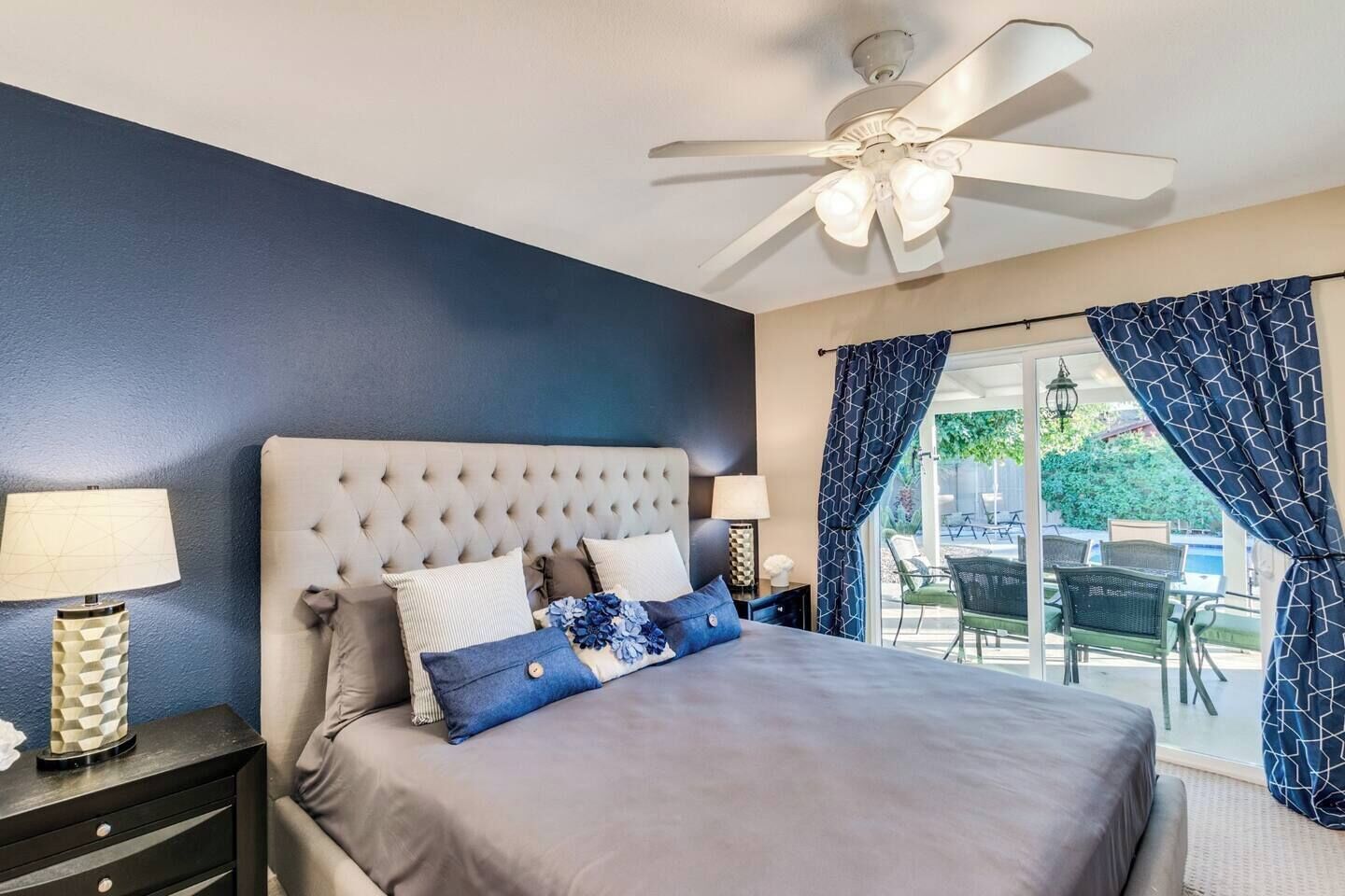 Strykejern/-brett, reiseseng for barn, wi-fi og sengetøy