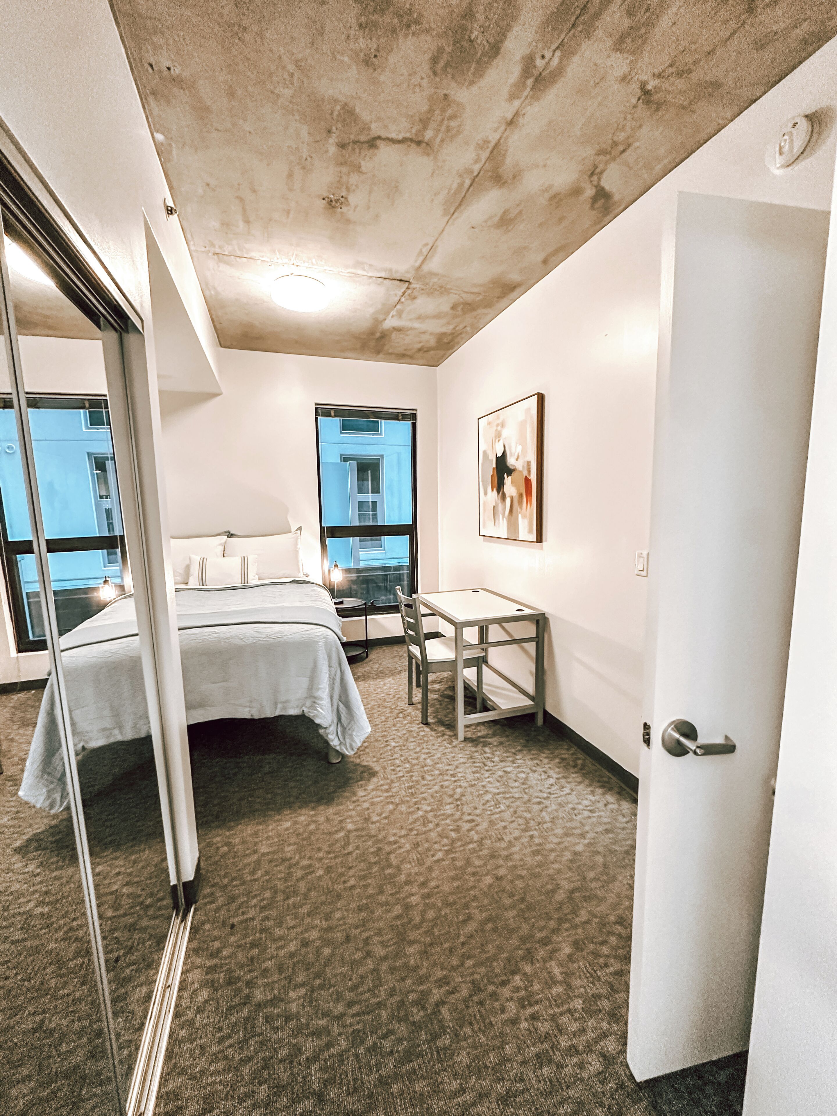 بديكورات فريدة لكل غرفة وطراز فريد لكل وحدة ومكتب