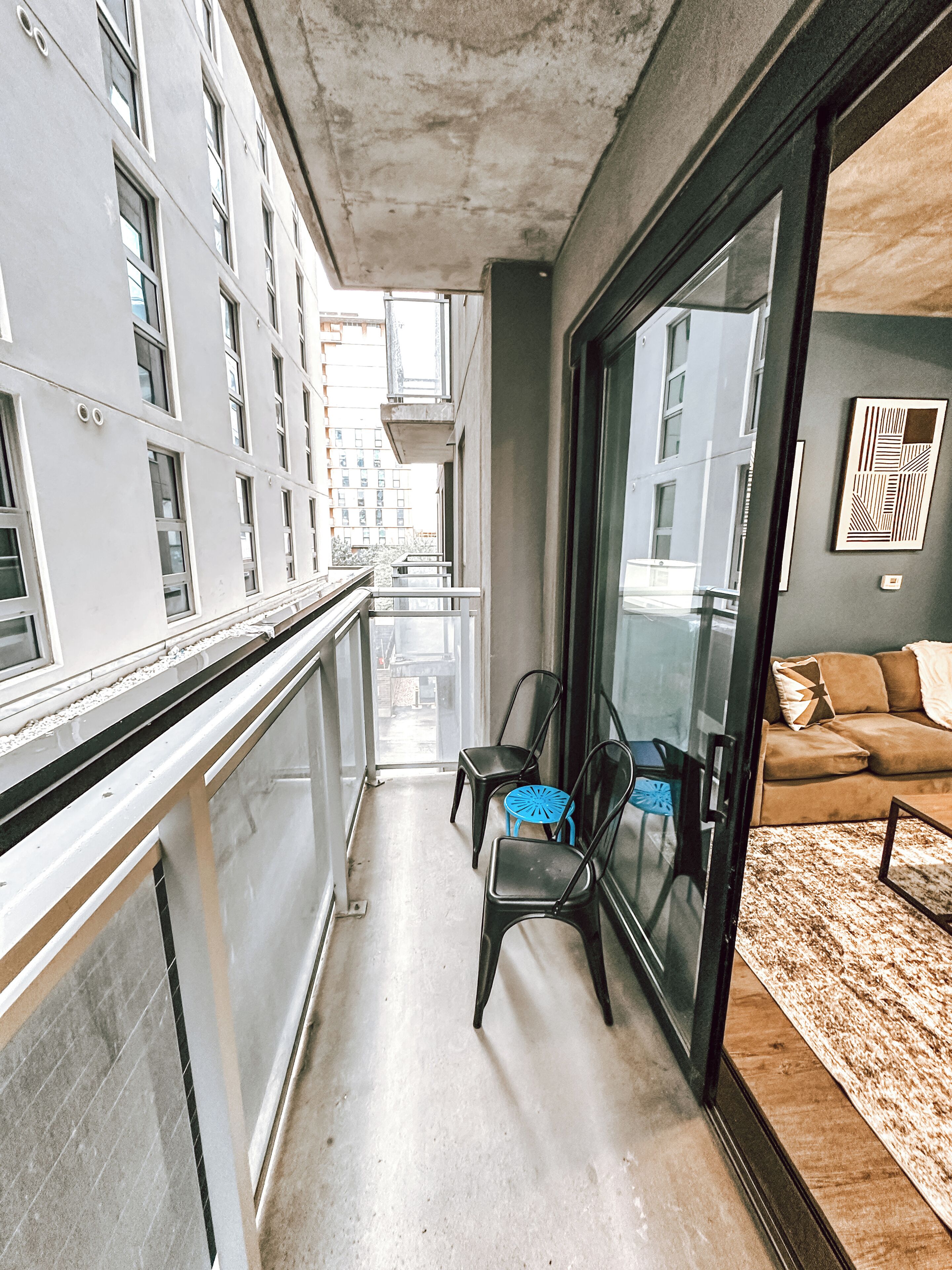 Apartamento com design assinado, para não fumantes, sacada | Sacada