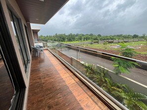 Terrace/patio - The Comfy Stays - where luxury meets nature. (Karjat)