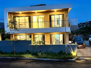 Exterior - The Comfy Stays - where luxury meets nature. (Karjat)