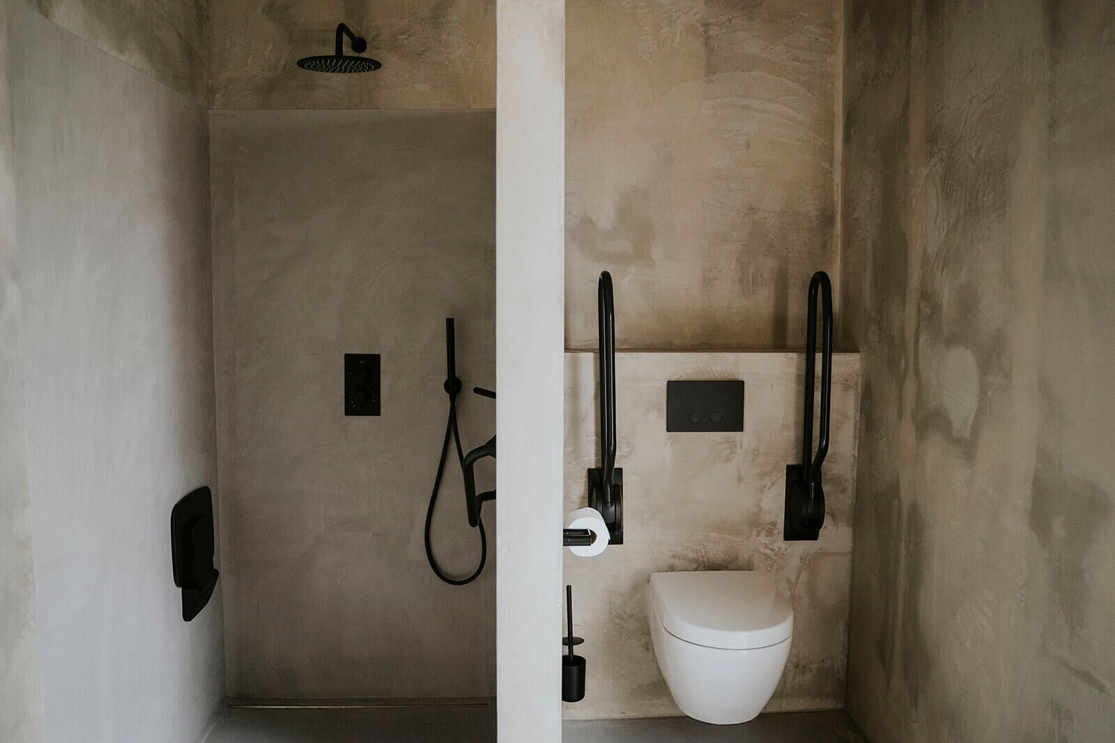 Shower, hair dryer, towels, toilet paper