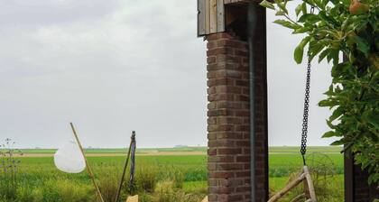Sleeping in the Barn; a 6 p vacation home in the Noordoostpolder near Overijssel